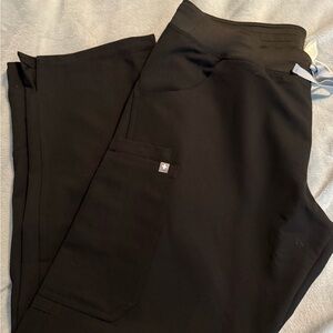 Figs Kade Cargo Women's Scrub Pants Petite Large